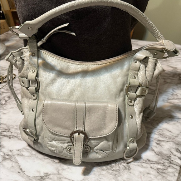Elegant Cream Genuine Leather Shoulder Bag - Picture 13 of 13